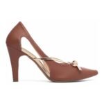 Scarpin Caramelo com Laço Dourado | Salto Fino Elegante e Confortável - Imagem 5