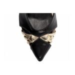 Scarpin Preto com Salto Fino 9cm e Detalhe Metalizado Ouro - Imagem 6